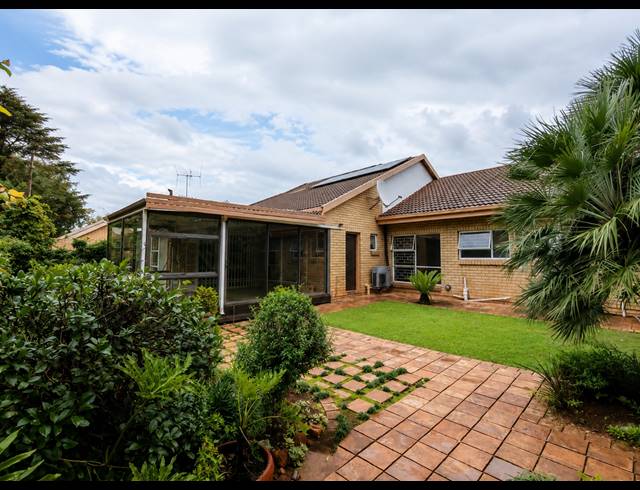 3 BEDROOM TOWNHOUSE FOR SALE IN THREE RIVERS